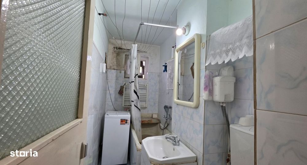 Apartament 4 camere, Dacia, Etaj 3, Centrala proprie, Mobilat si utila