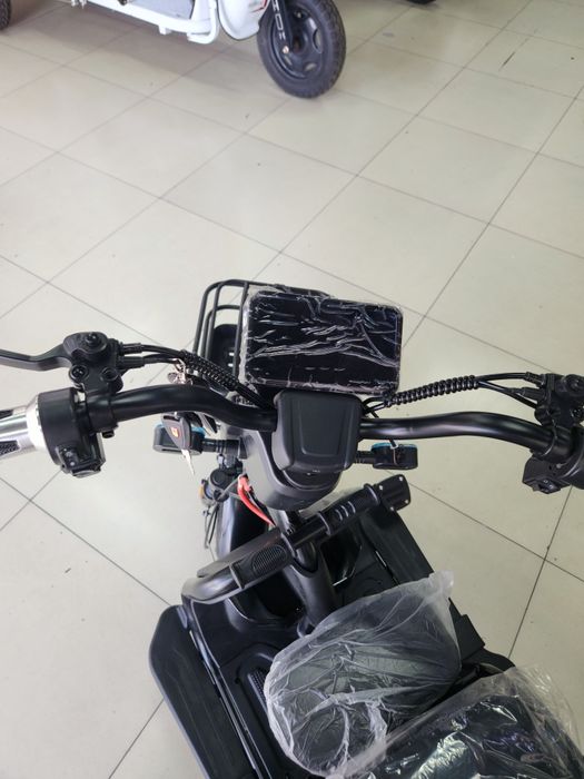 Трех колёсный электроскутер для тех кто любит комфорт