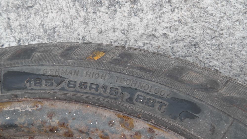 продавам гуми с джанти