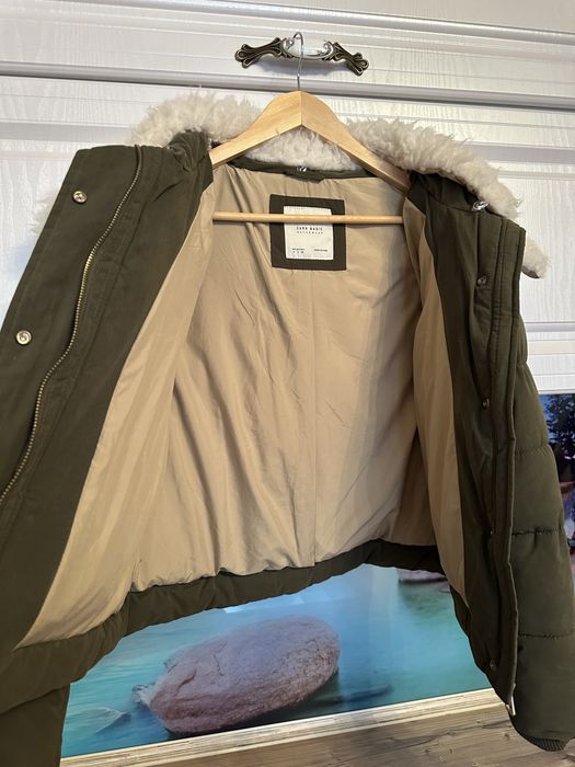 Продам зимнюю куртку Zara