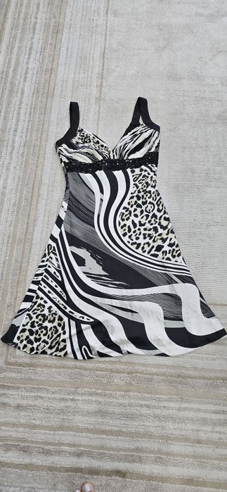 Продаётся женское платье-сарафан