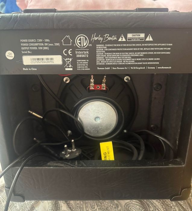 Chitară electrică Harley Benton + Amplificator HB-10G