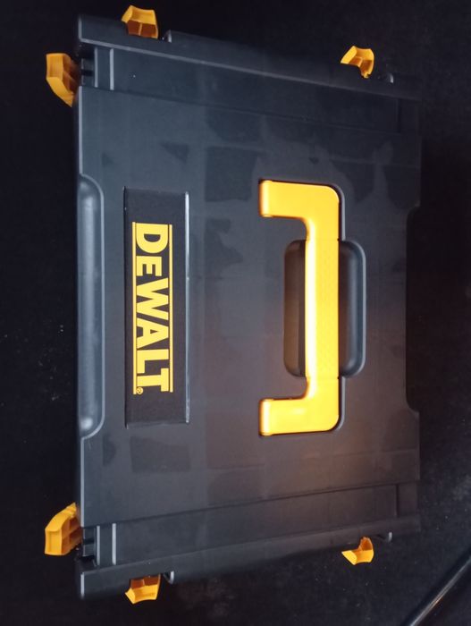 *DeWALT - Набор инструментов*