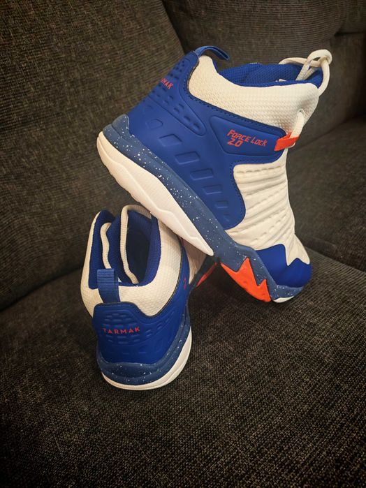 Баскетболни маратонки