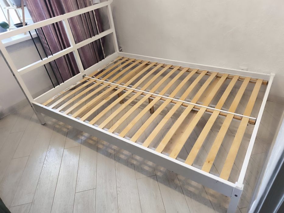 Кровать Икеа 140х200