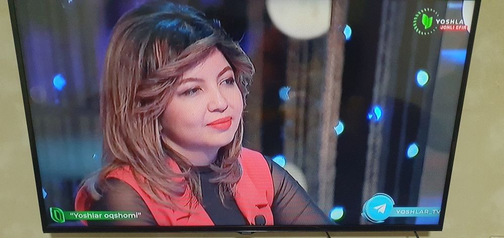 Televizor 49lik Samsung + smar box satiladi 1.500 ml kelisimli