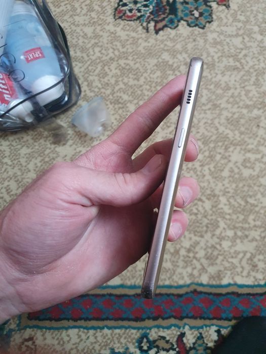 Samsung A3 сатылады
