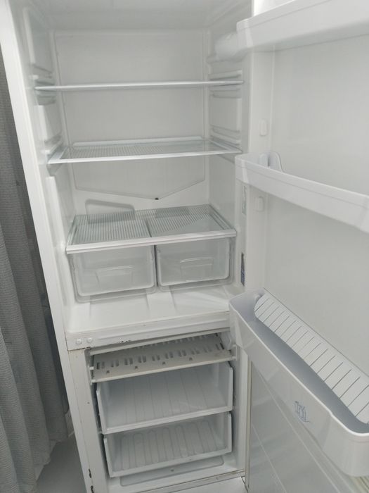 Холодильник INDESIT