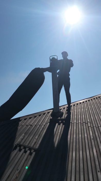 Чистка дымоходов вакуумным современным мощным аппаратом