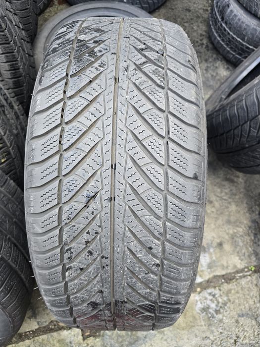 Anvelope iarna 255 50 19 Runflat