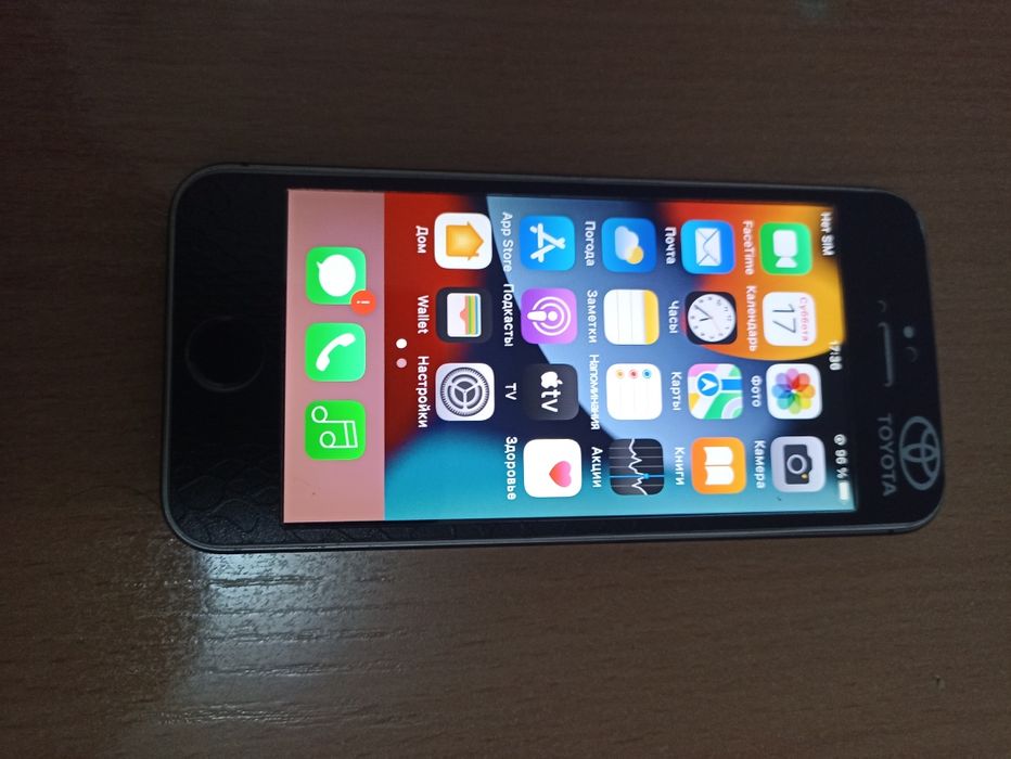 Продам Айфон 5sе 16гб.