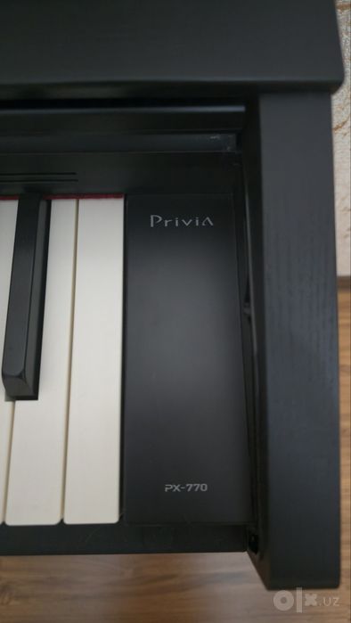 Продаётся цифровое пианино Casio Privia PX-770 в хорошем состоянии.