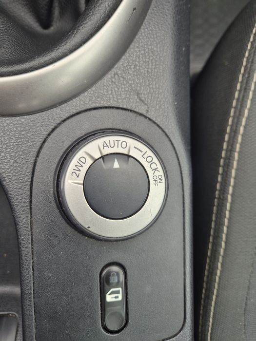 Nissan qashqai benzina 4×4 proprietar..