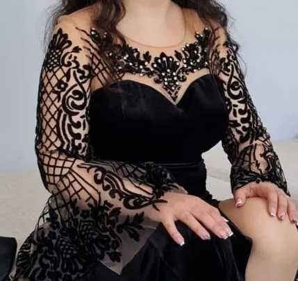 Rochie neagră de seară