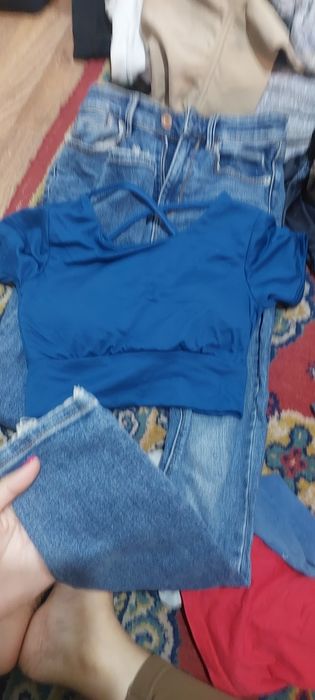 Джинсы и кофта размера S