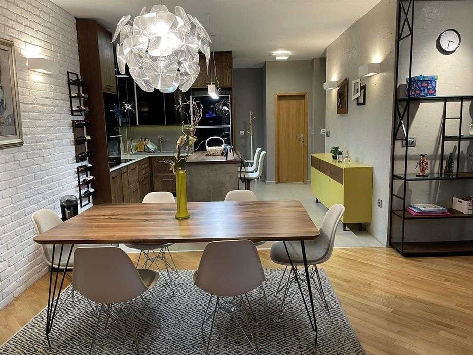 Дава се под наем Тристаен апартамент в Пловдив, Център - 74 кв.м за 214.2 € - Снимка #2