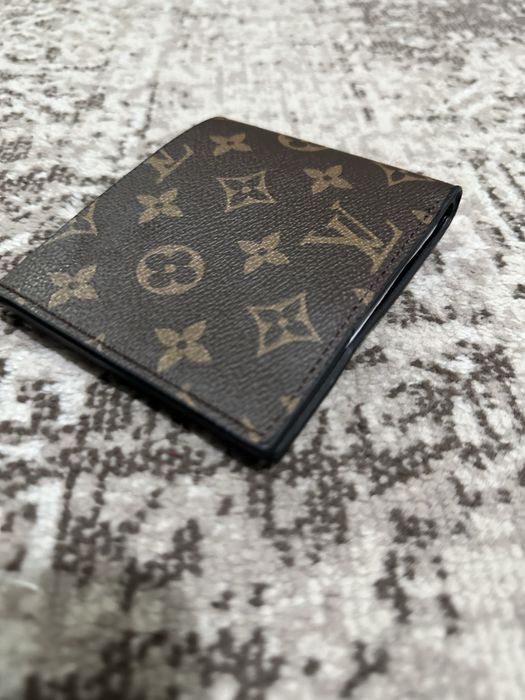 set lv cu portofel si curea de piele