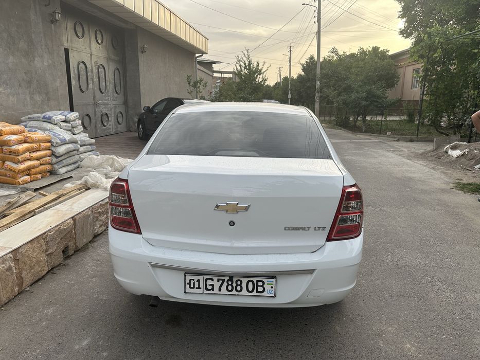Продаю кобальт 2021 год