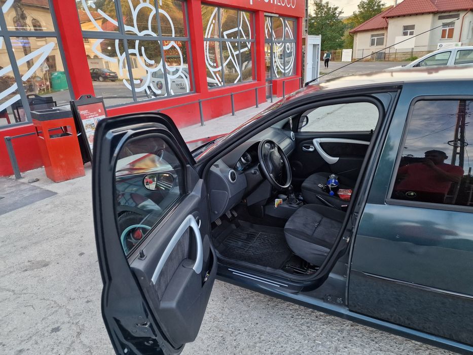 Vand dacia logan