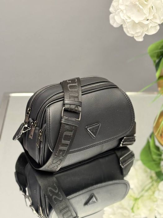 Различни брандове chanel ,celıne,pınko.chrıstıan малки и големи чанти