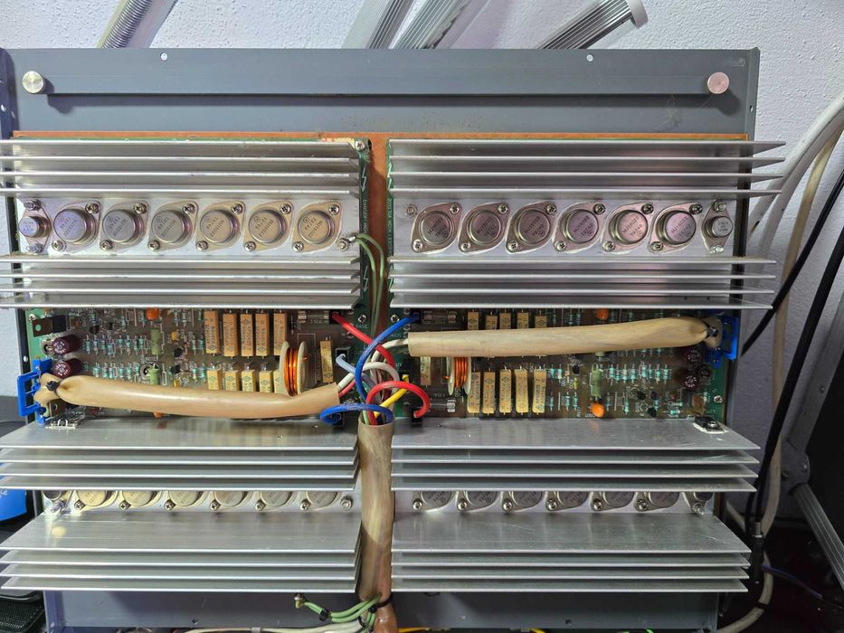 vand amplificator dynacord pa 880 stare ca nou,880w