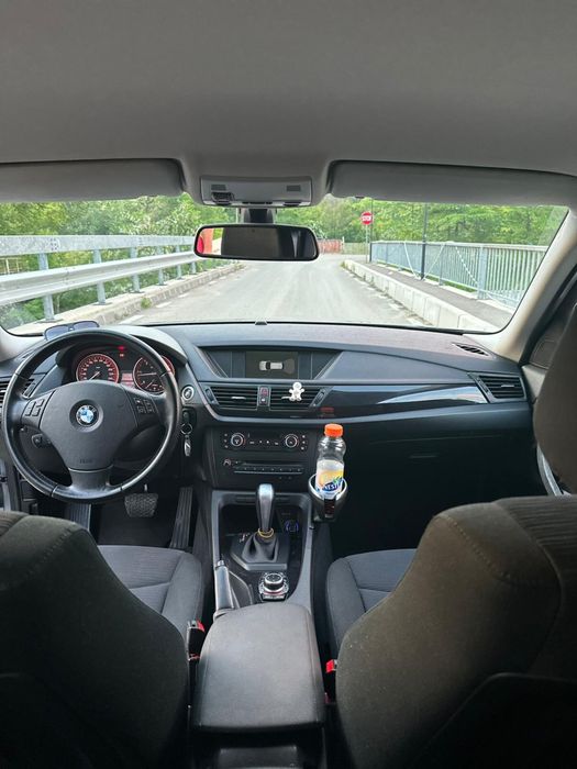 BMW X1 2011 — imagine 5