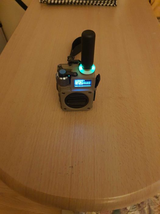 Radio Mobile Walke-Talkie  1000 km