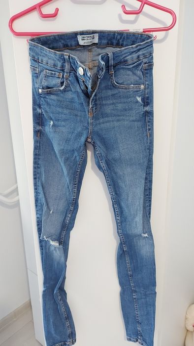 Vand blugi dama ZARA marimea 32