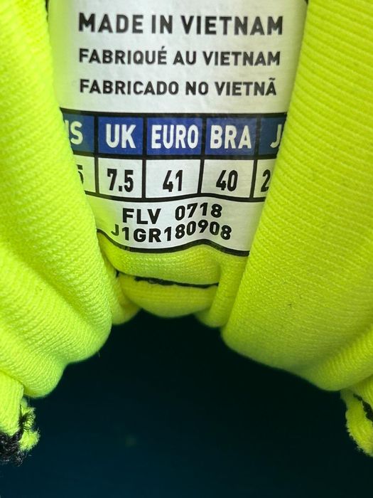 Adidași de alergare Mizuno WAWE Ultima 9