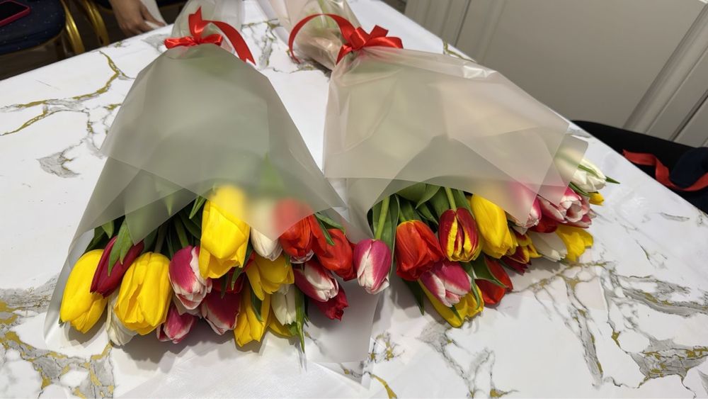 Местные тюльпаны работаем круглоточно сауран 15/3