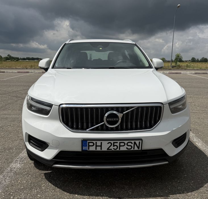 VOLVO XC40 2021 — imagine 2