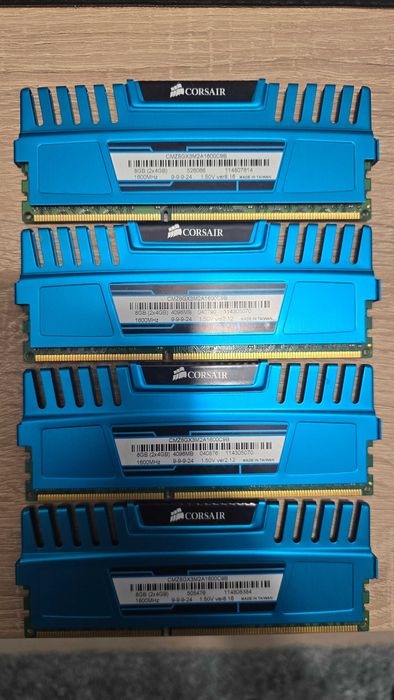 Kit RAM Corsair Vengeance DDR3, 16 GB, dual channel