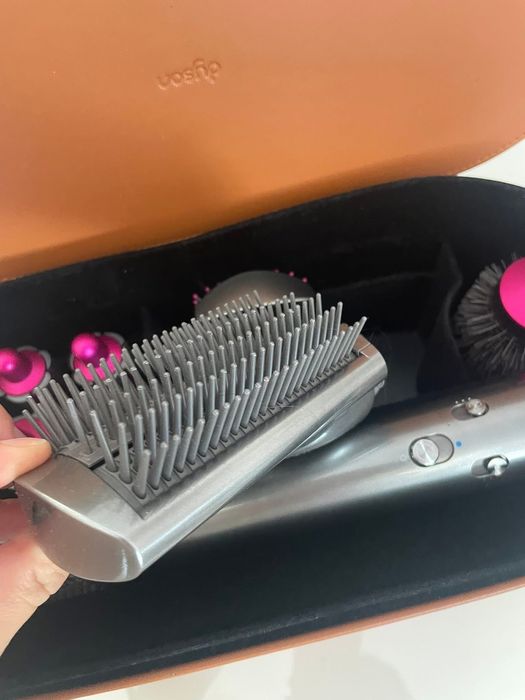 Dyson -маша,сешоар