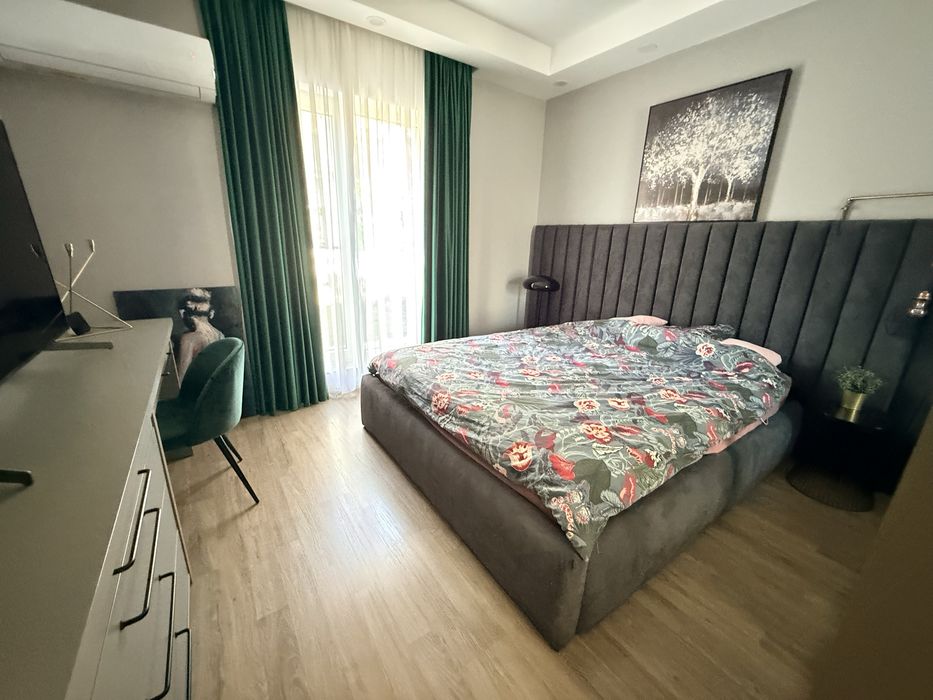 2 camere cu gradina si pergola COSMOPOLIS