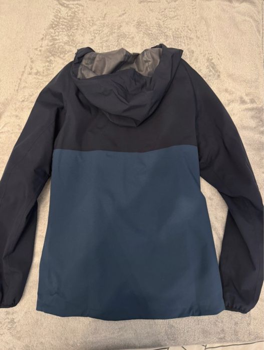 Geaca Quechua Decathlon