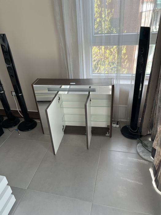 Влагоустойчив шкаф за баня ROCA