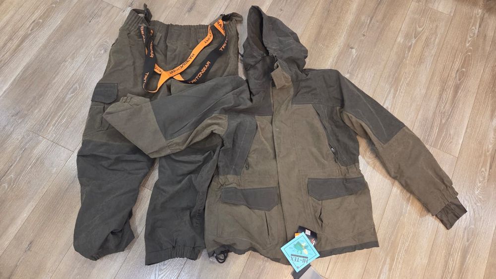 Продам костюм демисезонный, абсолютно новый