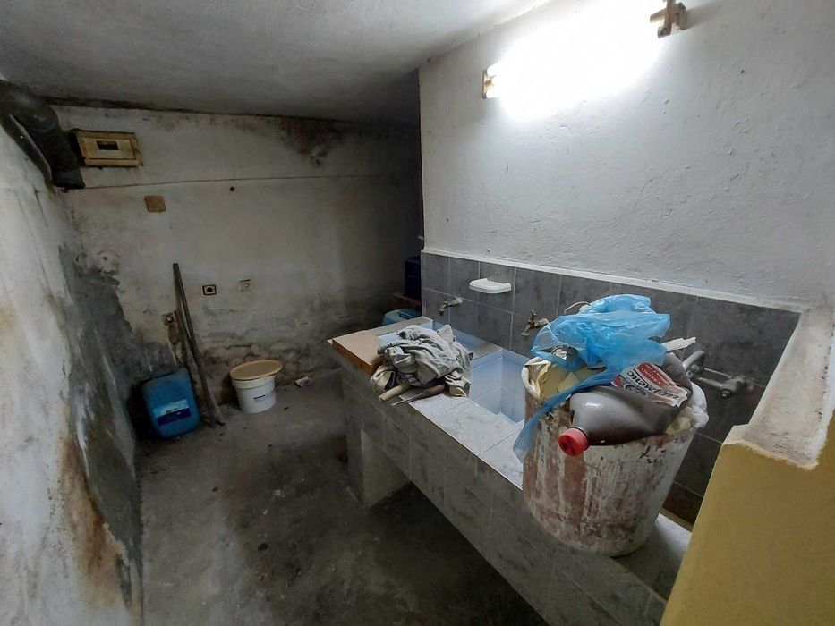 Продава се Заведение в Търговище, Запад 1 - 54 кв.м за 850 €/кв.м - Снимка #1