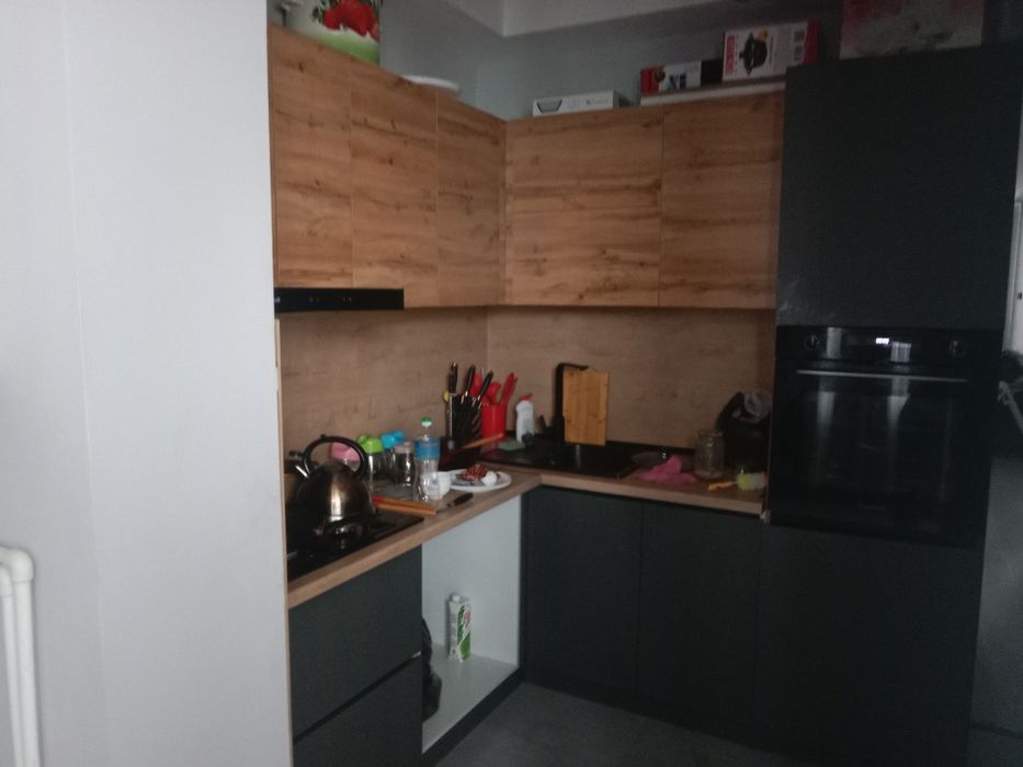 8 rayon 31 dom 3 xonali kvUy yulli yuzida Uyda dvux kontr bor xama nar