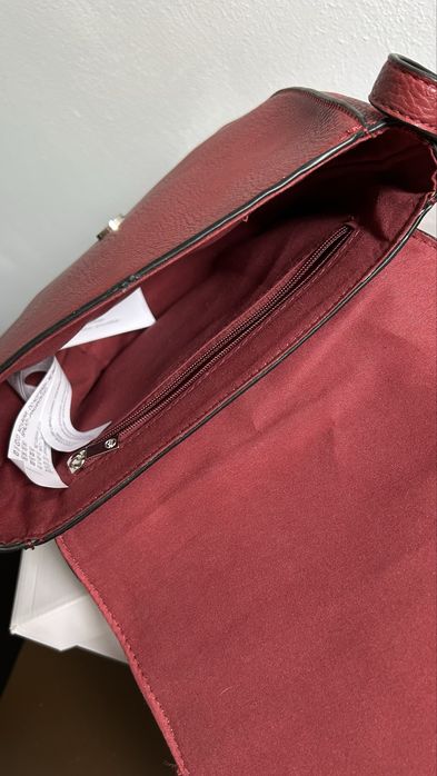 Geanta mica rosie stradivarius