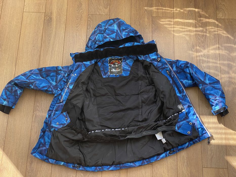 Скиорско яке ellesse 12г.