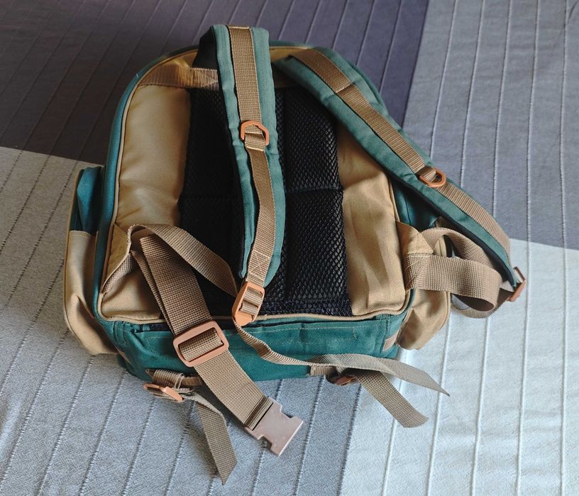 Продавам раница за фотографско оборудване