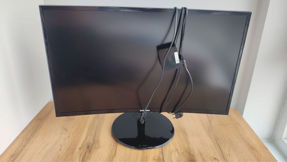 Монитор Samsung