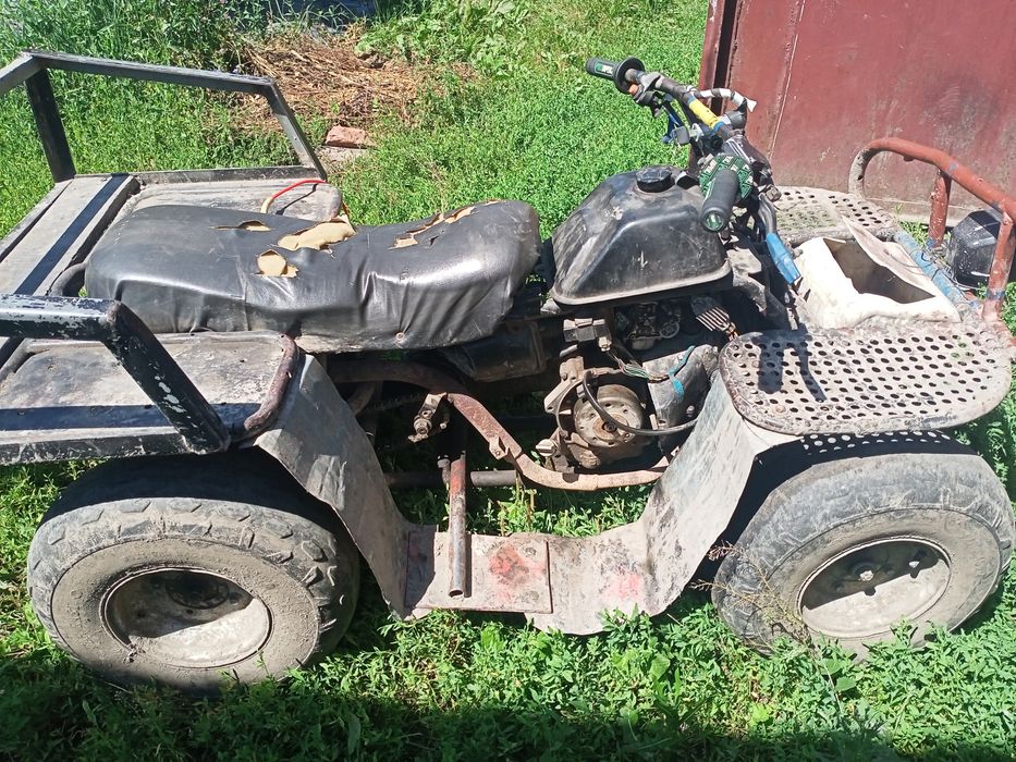 Квадроцикл продам