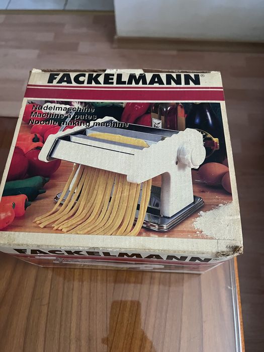 Noodles maker Fackelmann