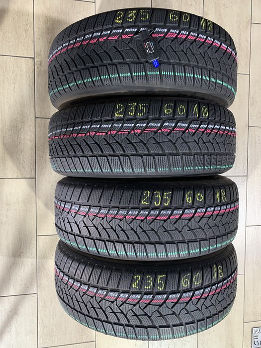 Set 235 60 18 M/S