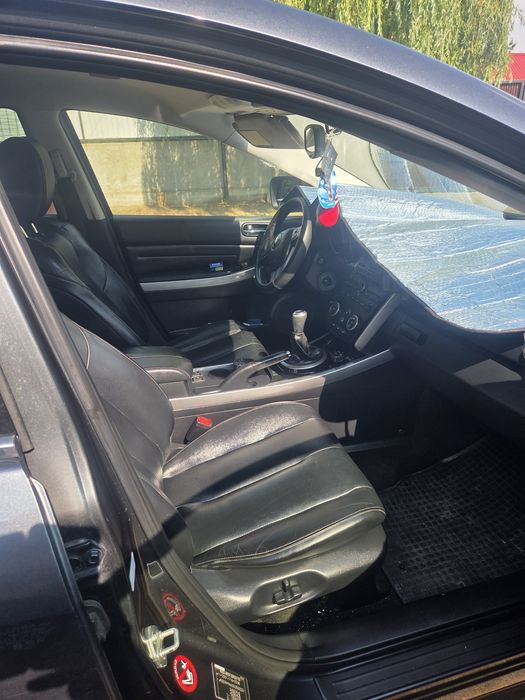 Vand sau schinb de preferat duba 8+1 ford tranzit
