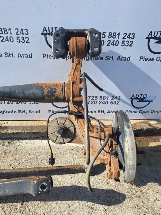 Punte spate Opel Astra J alb Y40R 1.7 cdti 92 kw A17DTR