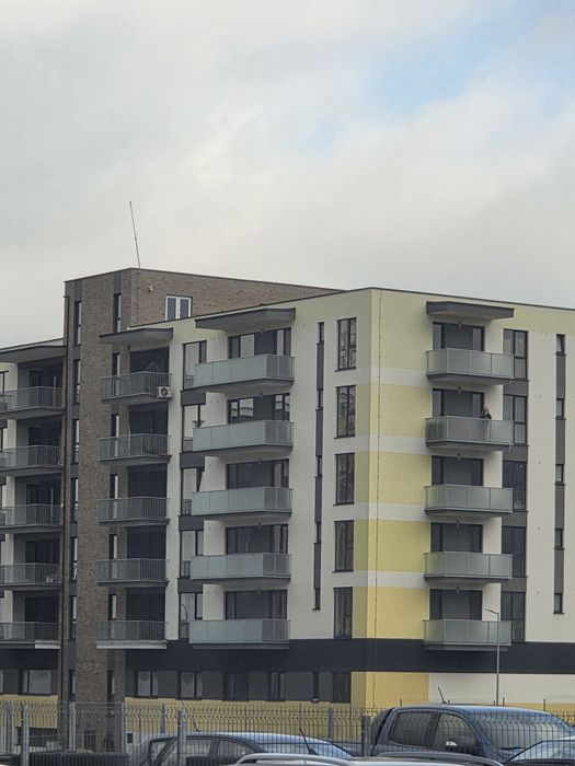 Închiriez apartament 2 camere Râșnov etaj 1 bloc nou