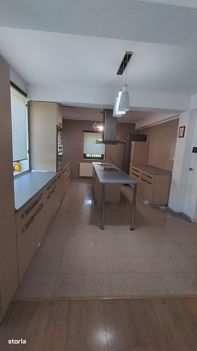 Proprietate Premium Vitan - Zona CET | 700 mp: 520 mp + Vilă P+1+Ma